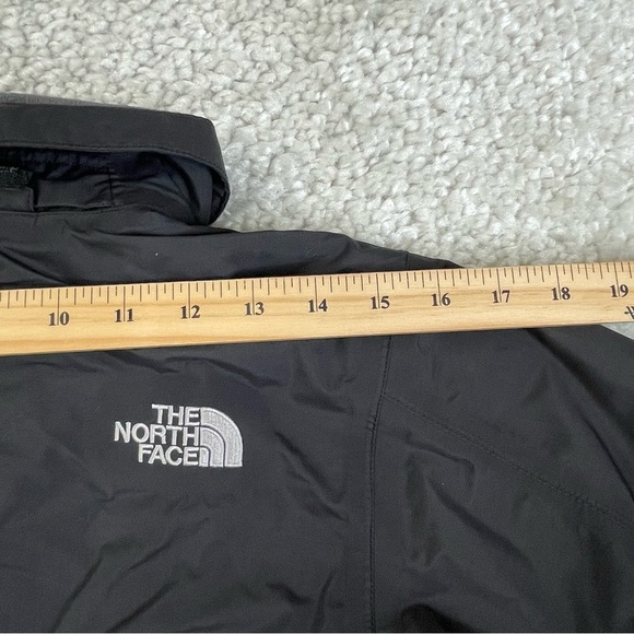 The North Face Boys Hyvent Jacket black size Medium MISSING HOOD - Picture 14 of 16